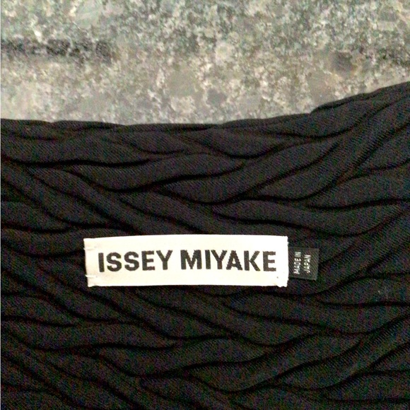 ISSEY MIYAKE Black Chevrons Herringbone Bomber Jacket - Japan 2 - Medium - NWOT - Picture 4 of 5